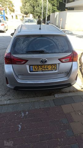 טויוטה אוריס