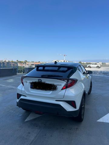 מודעת רכב טויוטה C-HR