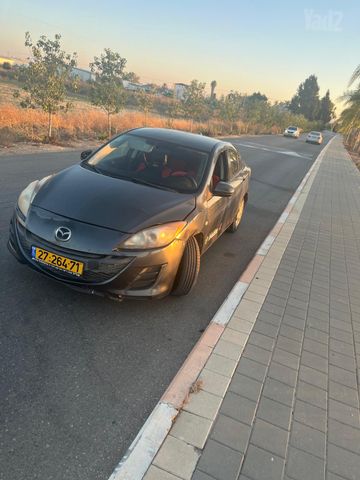 מאזדה 3