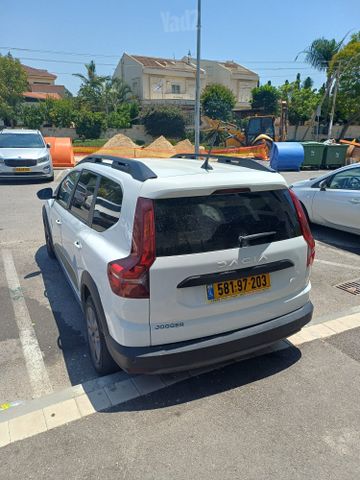 מודעת רכב דאצ'יה ג׳וגר