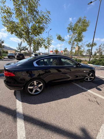 יגואר XE