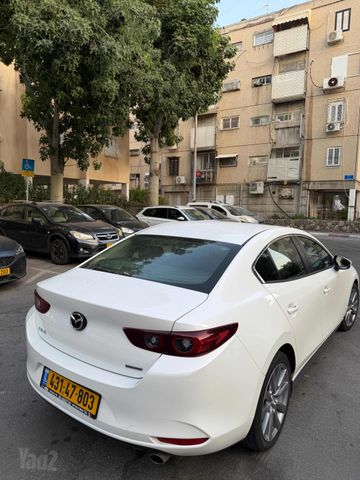 מאזדה 3