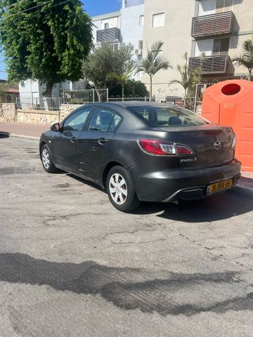מאזדה 3