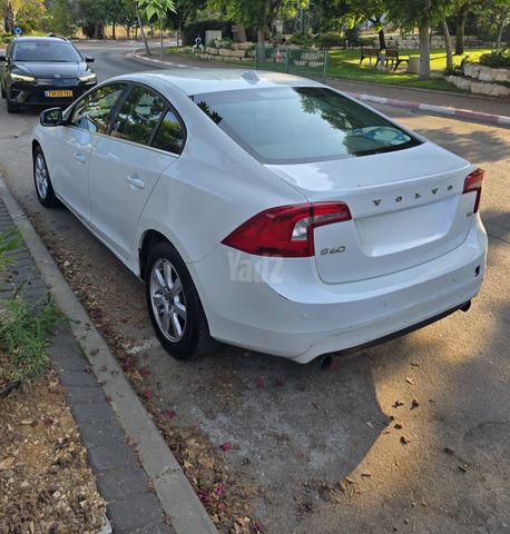 וולוו S60