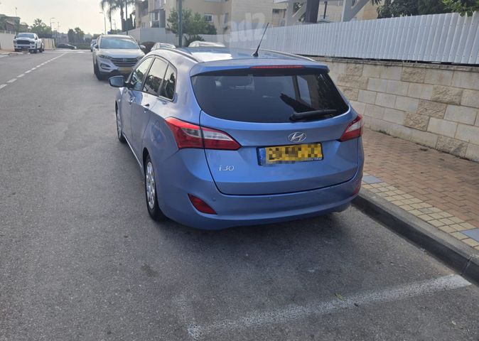יונדאי i30