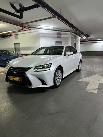 מודעת רכב לקסוס GS
