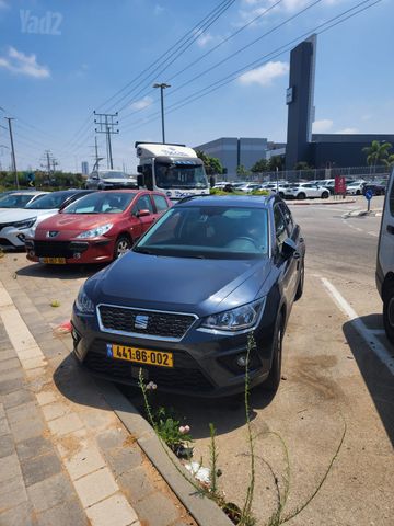 מודעת רכב סיאט ארונה
