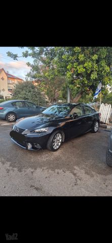 מודעת רכב לקסוס IS