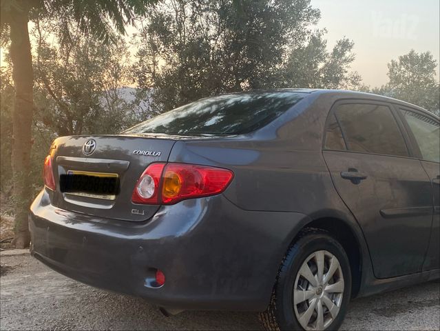 טויוטה קורולה