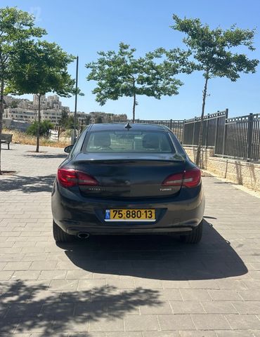 אופל אסטרה