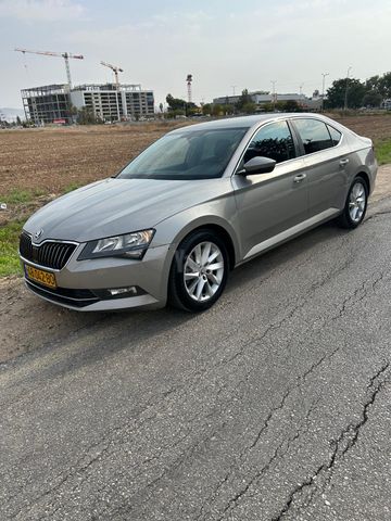 מודעת רכב סקודה סופרב