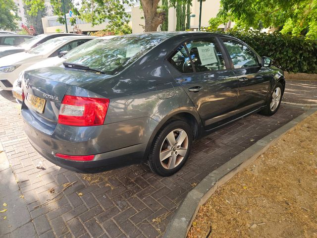 סקודה אוקטביה 