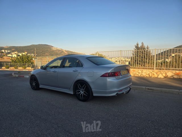 מודעת רכב הונדה אקורד