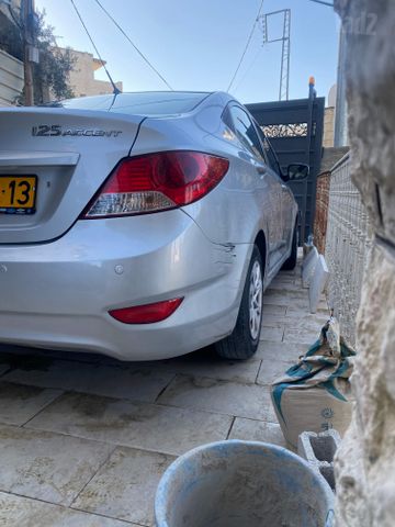 יונדאי אקסנט i25