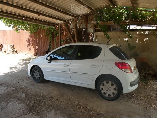 מודעת רכב פיג'ו 207