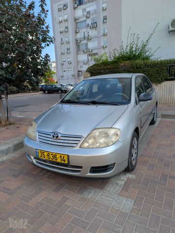 טויוטה קורולה