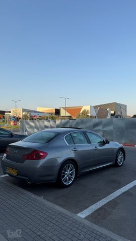 אינפיניטי G37