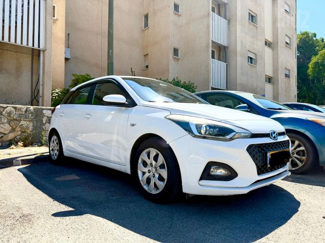 יונדאי i20