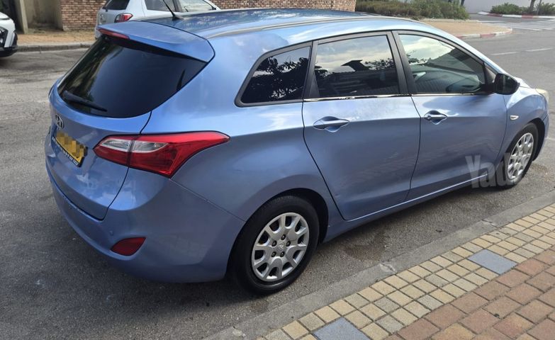 יונדאי i30