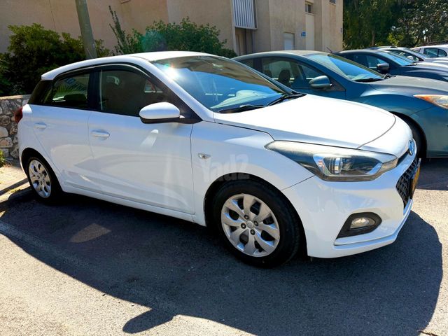 יונדאי i20