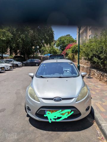 מודעת רכב פורד פיאסטה