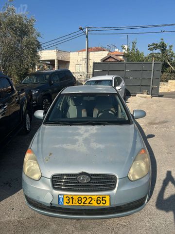 יונדאי אקסנט i25