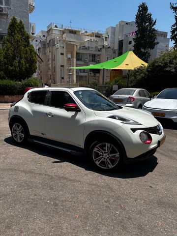 ניסאן ג'וק