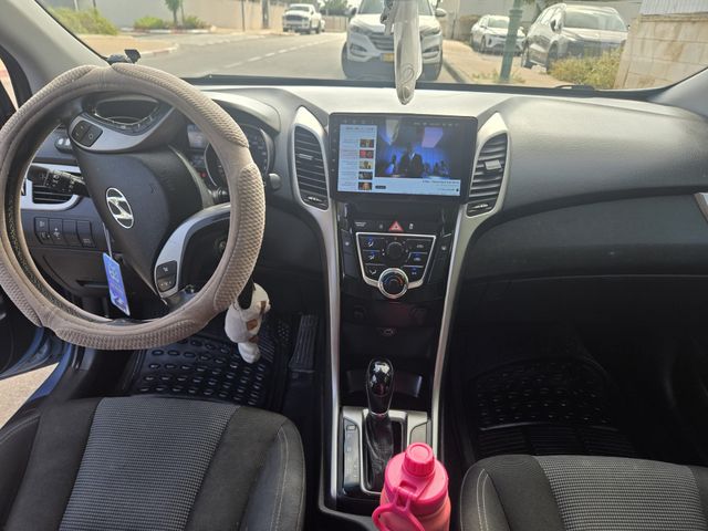 יונדאי i30