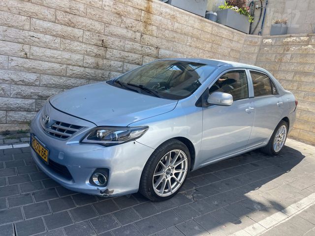 טויוטה קורולה