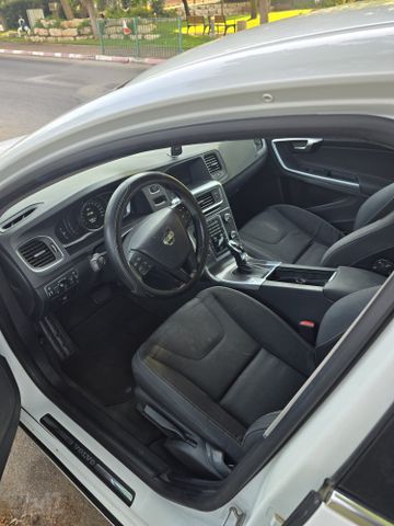 וולוו S60