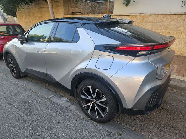 טויוטה C-HR