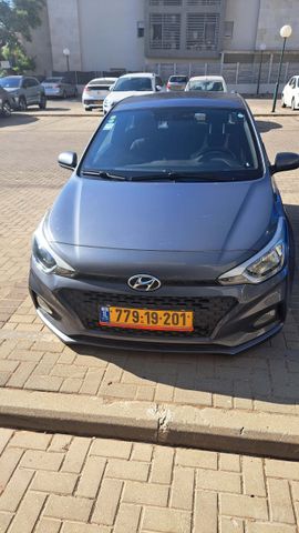 יונדאי i20