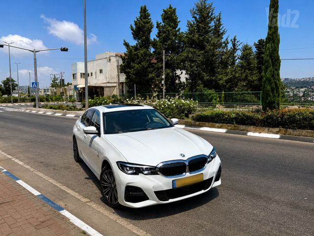 מודעת רכב ב מ וו סדרה 3