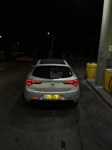 ג'ולייטה Milano ידני 1.4 (170 כ״ס)