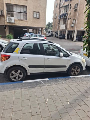 סוזוקי SX4
