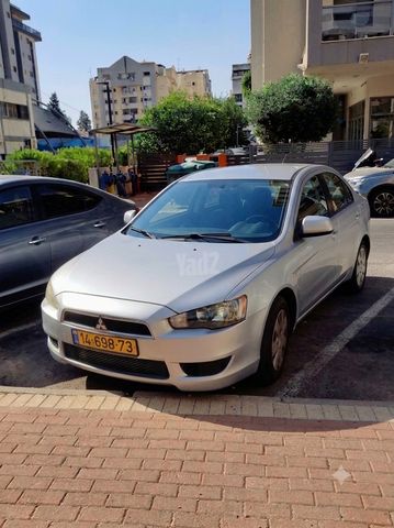 מודעת רכב מיצובישי לנסר