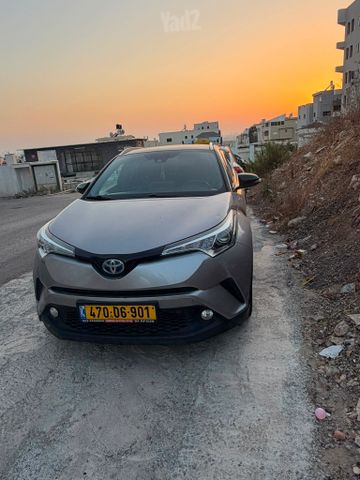 טויוטה C-HR
