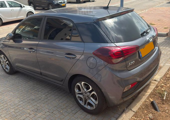 יונדאי i20