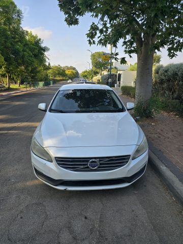 וולוו S60