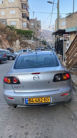 מודעת רכב מאזדה 3