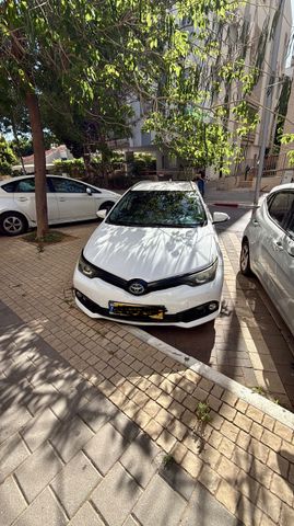מודעת רכב טויוטה אוריס