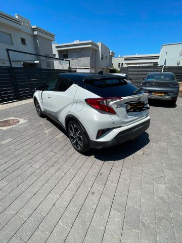טויוטה C-HR