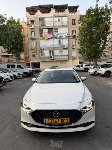 מאזדה 3