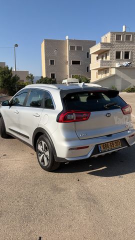קיה נירו