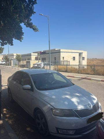 מודעת רכב סקודה ראפיד
