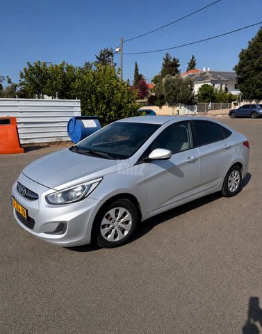 יונדאי אקסנט i25