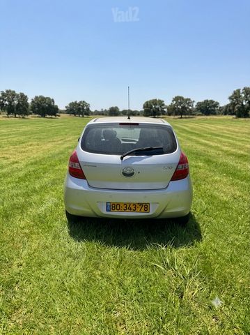 מודעת רכב יונדאי i20