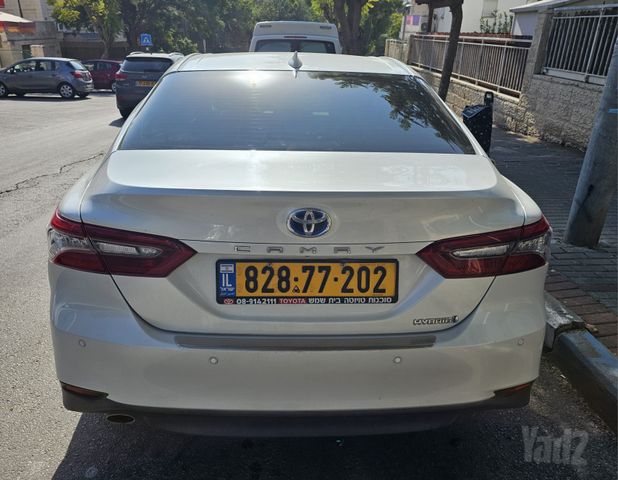מודעת רכב טויוטה קאמרי