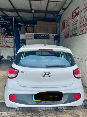 יונדאי i10