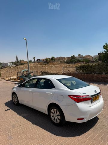 מודעת רכב טויוטה קורולה